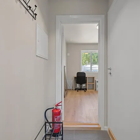 Daire Stylish 4br With Parking Drammen